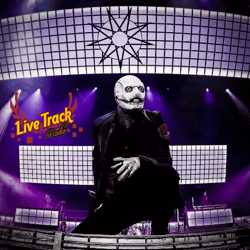 Corey Taylor revela su nueva máscara durante el set Rocklahoma de Slipknot - LiveTrack RADIO La Casa del Rock And Roll streaming de rock en vivo